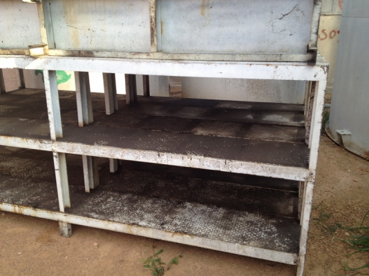 ขาย ชั้นวางของ เหล็กหนา รับน้ำหนักได้ดี สภาพสวย ไม่มีผุ ราคาไม่แพงครับ