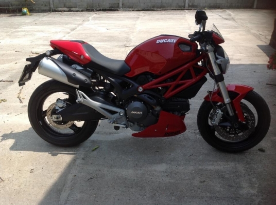 ขายดูคาติ 795 ปี 2012 รถออกศูนย์ทองหล่อ ใช้มามือเดียวครับ ทะเบียนเลขสวยนะคับ 88 ของแต่งเบิกศูนย์ทั้งหมดสองหมื่นกว่าคับ