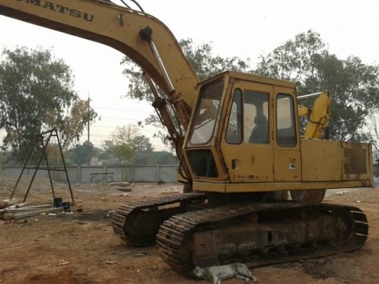 KOMATSU pc200-2 เครื่อง6BD1 เทอโบ รถอยุ่อุดร อำเภอเมืองครับ KOMATSU pc200-2 เครื่อง6BD1 เทอโบ รถอยุ่อุดร อำเภอเมืองครับ