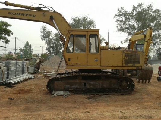 KOMATSU pc200-2 เครื่อง6BD1 เทอโบ รถอยุ่อุดร อำเภอเมืองครับ KOMATSU pc200-2 เครื่อง6BD1 เทอโบ รถอยุ่อุดร อำเภอเมืองครับ