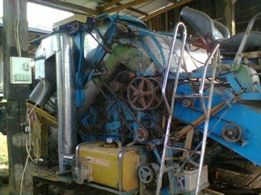 รถเกี่ยวข้าว รุ่น ไอ้หนุ่มไวไฟ รถเกี่ยวข้าว รุ่น ไอ้หนุ่มไวไฟ