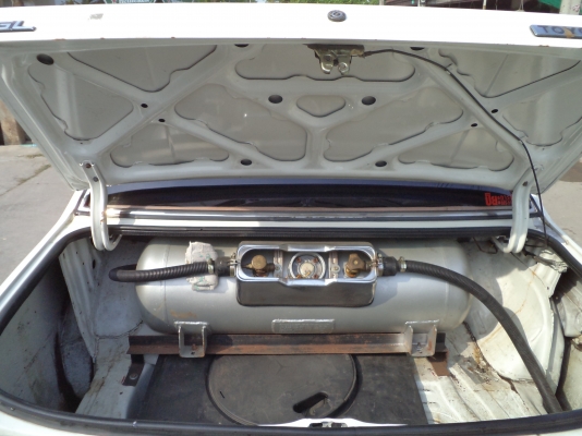 โตโยต้า หน้าแหลม/เครื่องหัวฉีด/เกียออโต้/แก็สlpg/แอร์เย็น/ภาษี57/ของแต่งเพียบ