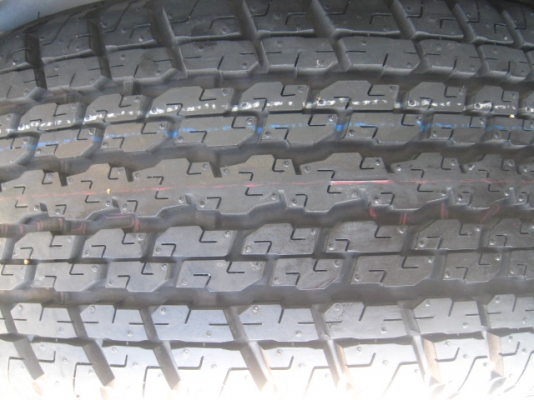 ขายล้อแม็กเดิม Isuzu Dmax All New 17"x7" et33 6รู139+ยางปี13 ถอดออกจากรถป้ายแดง (081-3747940)