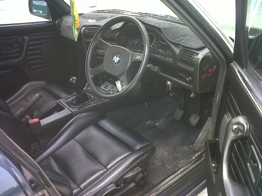 BMW, 318 i ปี 88 ขับขี่ดี สีสวย (รถบ้านแท้ๆ) BMW, 318 i ปี 88 ขับขี่ดี สีสวย (รถบ้านแท้ๆ)