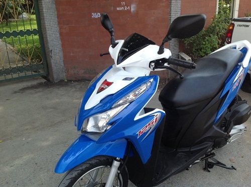 ขายhonda click125i สีน้ำเงินขาว ปี2555 ขายhonda click125i สีน้ำเงินขาว ปี2555