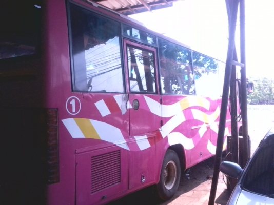 ขายรถบัสแอร์8เมตรHINO KM350 เครื่องุุ6BF1 แอร์แยกสภาพรถใช้งานได้เลย ราคาคุยกันได้ ขายรถบัสแอร์8เมตรHINO KM350 เครื่องุุ6BF1 แอร์แยกสภาพรถใช้งานได้เลย ราคาคุยกันได้