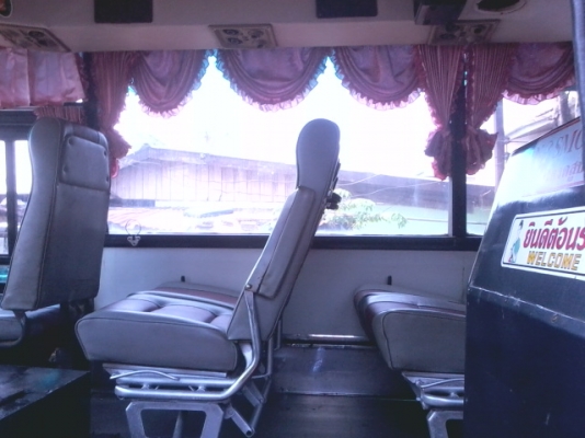 ขายรถบัสแอร์8เมตรHINO KM350 เครื่องุุ6BF1 แอร์แยกสภาพรถใช้งานได้เลย ราคาคุยกันได้ ขายรถบัสแอร์8เมตรHINO KM350 เครื่องุุ6BF1 แอร์แยกสภาพรถใช้งานได้เลย ราคาคุยกันได้