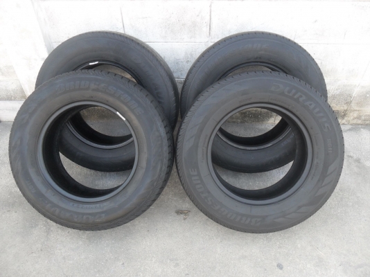 ยาง BRIDGESTONE 215/70R15 สวยๆ