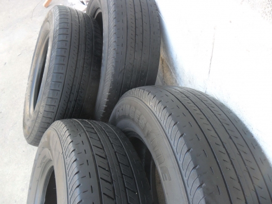 ยาง BRIDGESTONE 215/70R15 สวยๆ