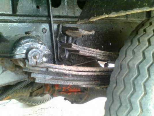 หกล้อดั้มสวยเครื่อง 195  หัว 115 หัวนอกประตูเว้า เบรคลมธรรมดา แอร์เย็น พวงมาลัยพาวเวอร์