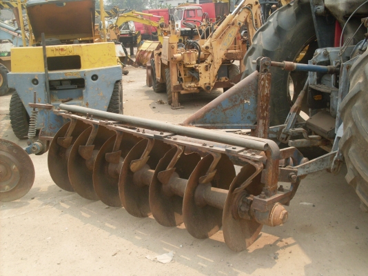 ขายรถไถ MASSEY-FERGUSON