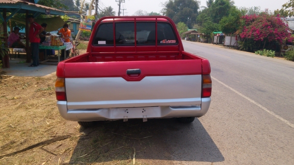 ขายด่วน mitsubishi สตาร์ด้า L200 เครื่อง2500 4ประตู