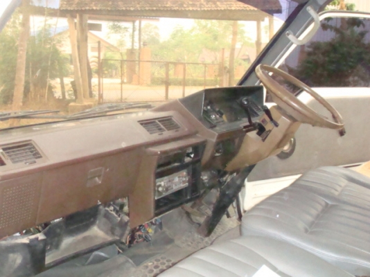 โตโยต้าตู้ช่วงสั้น เครื่อง2400เครื่องยนต์ดีมาก รถขับขี่ดีเดิมรถใช้งานราชการ