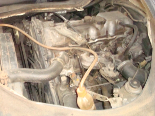 โตโยต้าตู้ช่วงสั้น เครื่อง2400เครื่องยนต์ดีมาก รถขับขี่ดีเดิมรถใช้งานราชการ