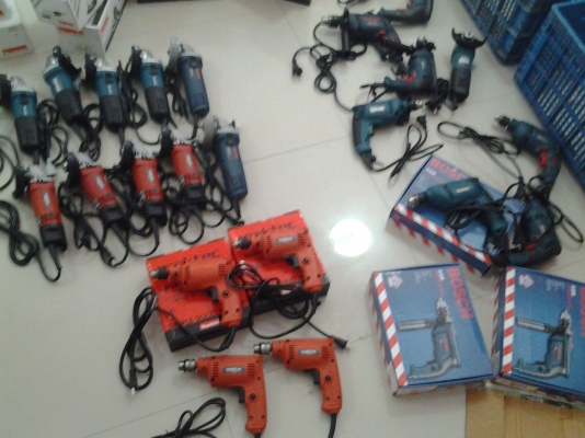 ขายสว่าน2หุน 4ตัว ชลบุรี