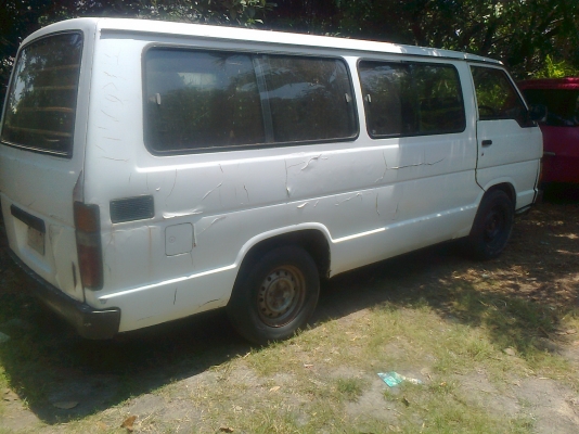 ขายรถตู้ เครื่องดีเชล ใช้งานครับ