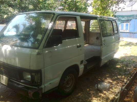 ขายรถตู้ เครื่องดีเชล ใช้งานครับ