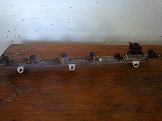 ขายรางหัวฉีดพร้อมหัวฉีดเครื่อง JZ 6 หัว ราคาถูกสุดๆๆๆครับ ชุดที่ 1