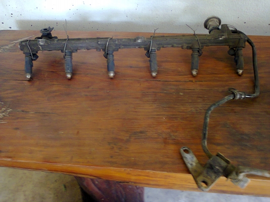 ขายรางหัวฉีดพร้อมหัวฉีดเครื่อง JZ 6 หัว ราคาถูกๆๆๆครับ ชุดที่ 2 **