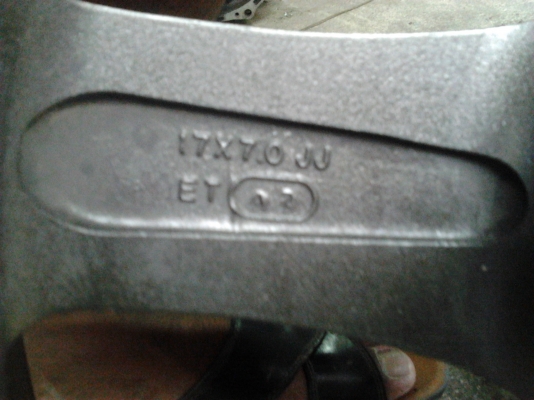 ขายแม็กซ์lenso rs5 ขอบ17 et42 5รู100-114จำนวน2วง