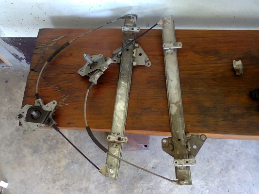 ขายรางกระจก Big M ของแท้ 1 คู่ ถูกๆๆ