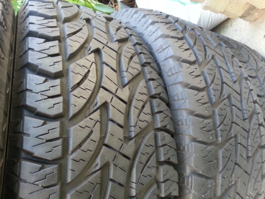 ขายยาง Bs  all 285/75-16 4  เส้น ปี 06