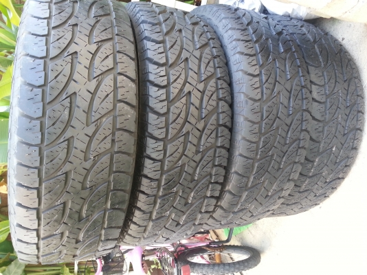 ขายยาง Bs  all 285/75-16 4  เส้น ปี 06