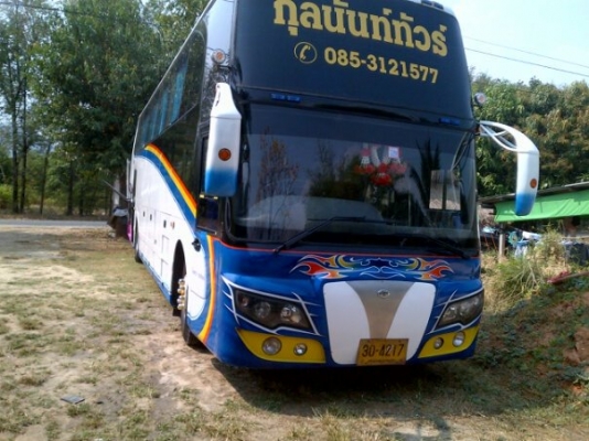 รถบัสแอร์ 6 ล้อ