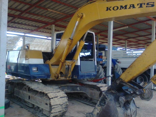 KOMATSU PC 100-5 รถเก่านอก ไฟฟ้าครบ เอวแน่น KOMATSU PC 100-5 รถเก่านอก ไฟฟ้าครบ เอวแน่น