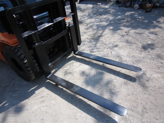 ขาย รถยก TOYOTA 1.5 ตัน รุ่น 7FG15 (เบนซิล) มือสองญี่ปุ่น