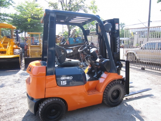 ขาย รถยก TOYOTA 1.5 ตัน รุ่น 7FG15 (เบนซิล) มือสองญี่ปุ่น