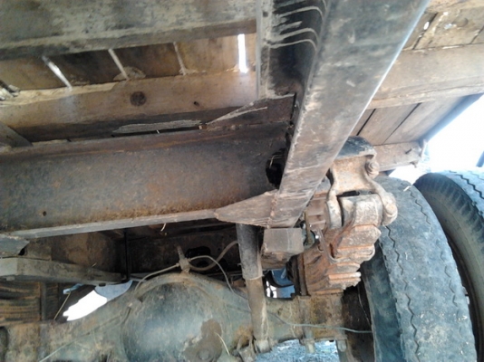 ***ปรับราคา ขาย 6ล้อตามสภาพ ISUZU TL85 วางเครื่อง 4BD1 115 แรง แห้งดี ติดง่าย ไม่หลวม ช่วงล่างดี คัสซีสวย เสริมเหล็กบน ไม่ผุไม่บวม เกียร์ ดีเข้างา่ยไม่มีหลุด ยางดี 5เส้น ไม่ดี1เส้น ภายในดีหัวบางมีผุนิดๆ สีต้องเก็บนิดหน่อย กระบะคาร์โก้4.30 ม. สภาพดี พื้นไม