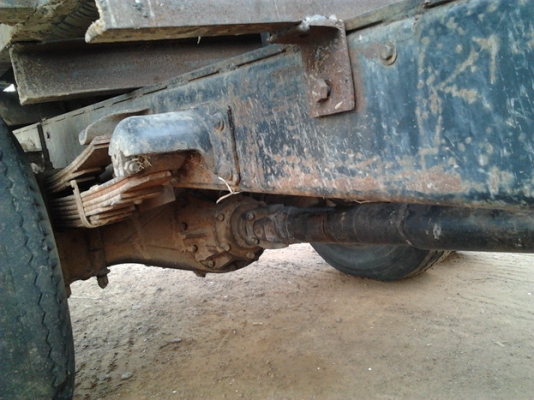 ***ปรับราคา ขาย 6ล้อตามสภาพ ISUZU TL85 วางเครื่อง 4BD1 115 แรง แห้งดี ติดง่าย ไม่หลวม ช่วงล่างดี คัสซีสวย เสริมเหล็กบน ไม่ผุไม่บวม เกียร์ ดีเข้างา่ยไม่มีหลุด ยางดี 5เส้น ไม่ดี1เส้น ภายในดีหัวบางมีผุนิดๆ สีต้องเก็บนิดหน่อย กระบะคาร์โก้4.30 ม. สภาพดี พื้นไม