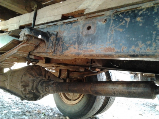 ***ปรับราคา ขาย 6ล้อตามสภาพ ISUZU TL85 วางเครื่อง 4BD1 115 แรง แห้งดี ติดง่าย ไม่หลวม ช่วงล่างดี คัสซีสวย เสริมเหล็กบน ไม่ผุไม่บวม เกียร์ ดีเข้างา่ยไม่มีหลุด ยางดี 5เส้น ไม่ดี1เส้น ภายในดีหัวบางมีผุนิดๆ สีต้องเก็บนิดหน่อย กระบะคาร์โก้4.30 ม. สภาพดี พื้นไม