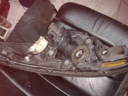 ไฟหน้านิวแลนเซอร์  ขายถูก