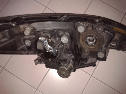 ไฟหน้านิวแลนเซอร์  ขายถูก