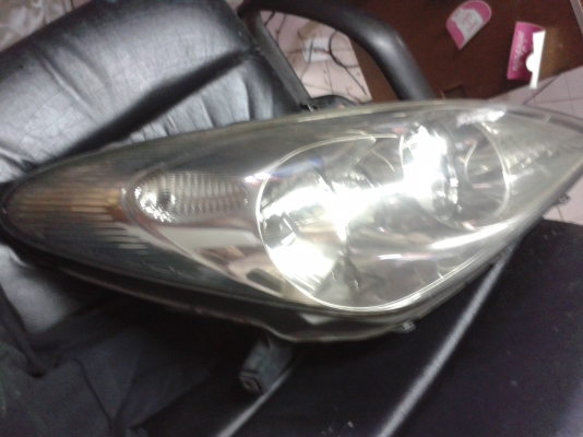 ไฟหน้านิวแลนเซอร์  ขายถูก