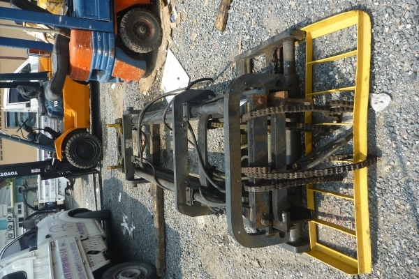 ขายเสากระโดงForklift TCM FD25Z7,8,9 ขนาด 2.5 T สูง 5 mm.พร้อมชุดงาสไลด์