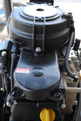 ขายเครื่องเรือTohatsu 8hp 4จังหวะ พร้อมถัง ใช้ไปแค่2ครั้ง..