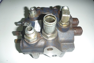 ขายคอนโทรลไฮดรอลิคForklift  TOYOTA 7FD25 ครบชุด