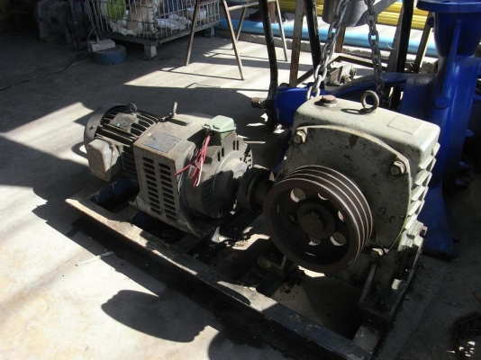ขายมอเตอร์ 3 HP.+ ชุดเกียร์ทดรอบได้ สภาพสวยพร้อมใช้งาน