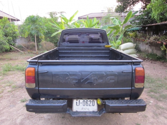 Mazda Familia 1300 cc 5 เกียร์ 1990 ขายถูก Mazda Familia 1300 cc 5 เกียร์ 1990 ขายถูก