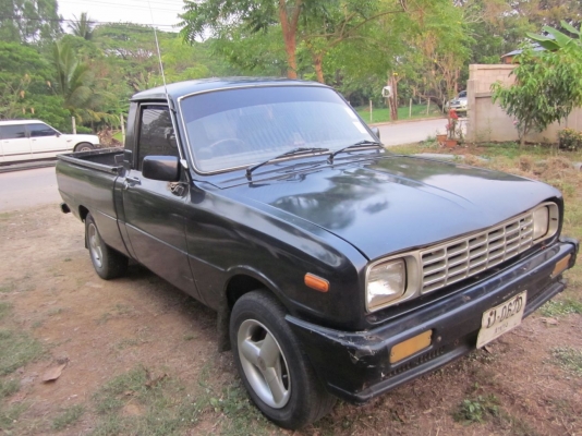 Mazda Familia 1300 cc 5 เกียร์ 1990 ขายถูก Mazda Familia 1300 cc 5 เกียร์ 1990 ขายถูก