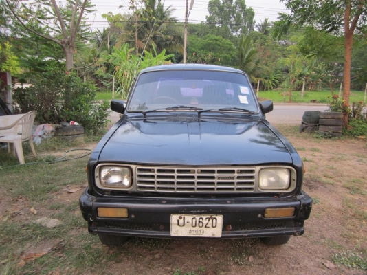 Mazda Familia 1300 cc  5 เกียร์  1990 ขายถูก