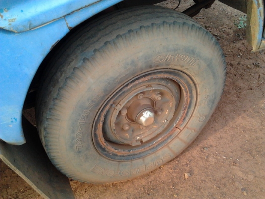 ***ขายแล้วครับขอบคุณ Truck2hand ขาย 4ล้อกลาง ISUZU TL85 เครื่องเดิม85แรง เกียร์สั้น(เกียร์สาย) ช่วงล่างดี เดิมๆ คัสซีดี ภายในดี คอนโซลครบ พร้อมหลังคาโดยสาร เบาะนั่งแถว ยางดี 4เส้น ทะเบียนเต็ม เอกสารพร้อมโอน พร้อมใช้งาน ราคาต่อรองได้ครับ