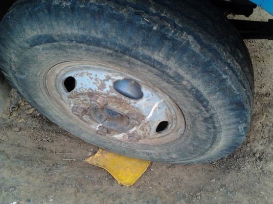 ขาย 6ล้อพร้อมตู้นวด6ฟุต ISUZU TL85 วางเครื่อง 4BD1 115 แรง แห้งดี ติดง่าย ไม่หลวม ช่วงล่างดี คัสซีสวย เสริมเหล็กบน ไม่ผุไม่บวม เกียร์ ดีเข้างา่ยไม่มีหลุด ยางดี 5เส้น ไม่ดี1เส้น ภายในดีหัวบางมีผุนิดๆ สีต้องเก็บนิดหน่อย พร้อมตู้นวด ขนาด6ฟุต สภาพดี ใช้งานได้