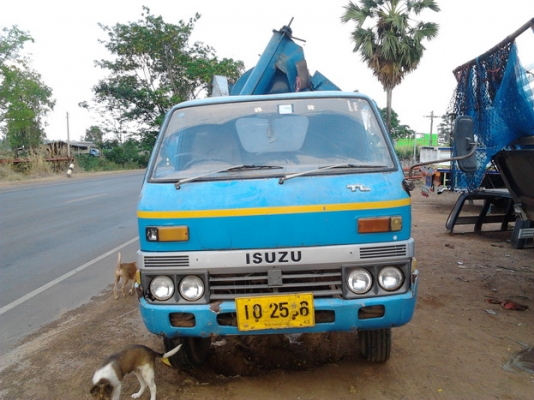 ขาย 6ล้อพร้อมตู้นวด6ฟุต ISUZU TL85 วางเครื่อง 4BD1 115 แรง แห้งดี ติดง่าย ไม่หลวม ช่วงล่างดี คัสซีสวย เสริมเหล็กบน ไม่ผุไม่บวม เกียร์ ดีเข้างา่ยไม่มีหลุด ยางดี 5เส้น ไม่ดี1เส้น ภายในดีหัวบางมีผุนิดๆ สีต้องเก็บนิดหน่อย พร้อมตู้นวด ขนาด6ฟุต สภาพดี ใช้งานได้