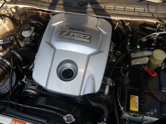 ขายรถตู้เย็น สภาพดี ทำอุณหภูมิ-10 องศา ตู้ได้มาตราฐาน เจ้าของขายเอง