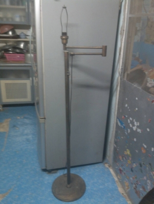 โคมไฟทองเหลือง