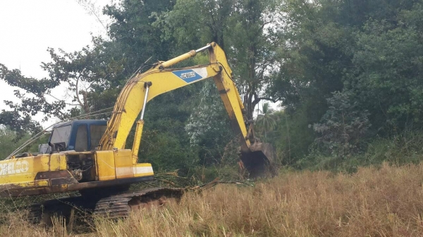 ขายKOBELCO SK 200 MarK 3 เล่มทะเบียน กล่อง จอมีไฟฟ้าตัด จ่ายก่อน450,000บ. เอารถไปใช้ได้เลยสกลนคร 0835601591 0903494058